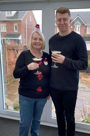 josh-richardson-with-his-mother-susan